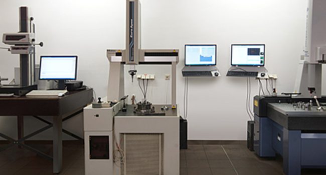 mechanische metallbearbeitung schoenebeck mierwald cnc messen pruefen pruefgeraete geraete maschine bearbeitungszentrum