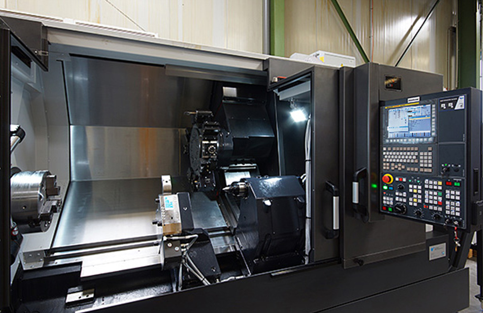 mechanische metallbearbeitung schoenebeck mierwald gmbh firma unternehmen horizontal drehen cnc drehzentrum doosan maschine bearbeitungszentrum DOOSAN-PUMA-3100-LY